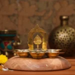 Aarumuga Vilakku With Vel Arch