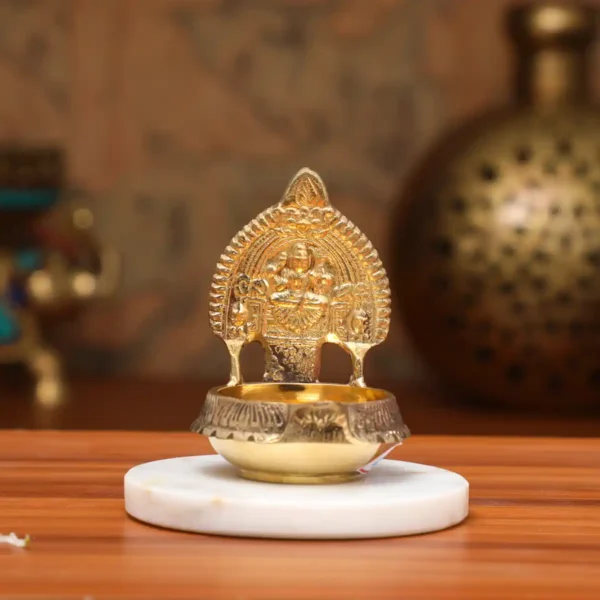 Kamakshi Vilakku Small