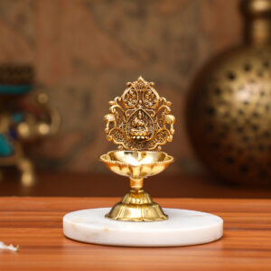 Designed Lakshmi Vilaku With Stand