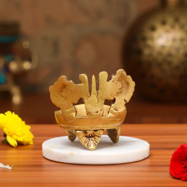 Sangu Chakra Namam Vilaku