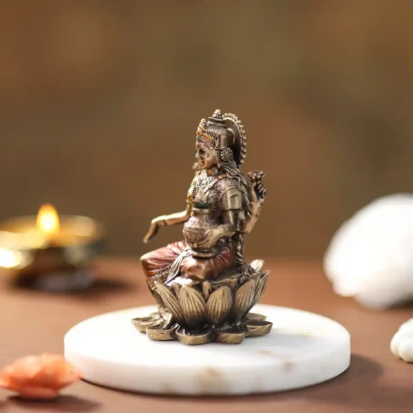 Lakshmi On Lotus Bb 255 3"